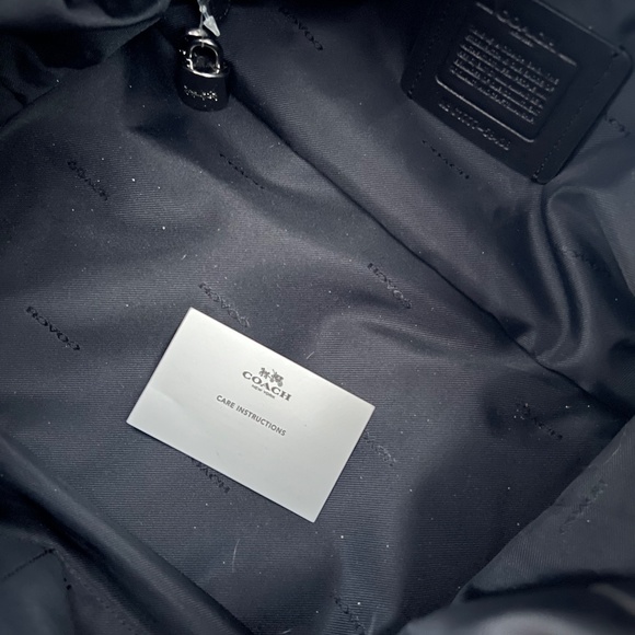 Coach Leather Navy Duffle Like New - Picture 8 of 9